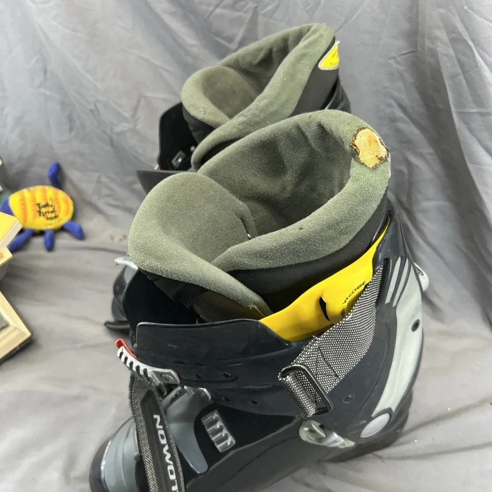 Snow Boots Solomon 9.5‎